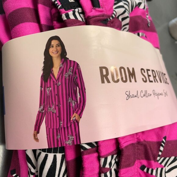 NEW Room Service Women's L Shawl Collar Pajama Set Pink Zebra & Stripe Pattern - Picture 8 of 11